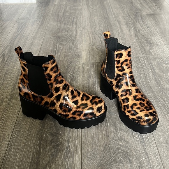 Nasty Gal Shoes - Nasty Gal leopard bootie heels